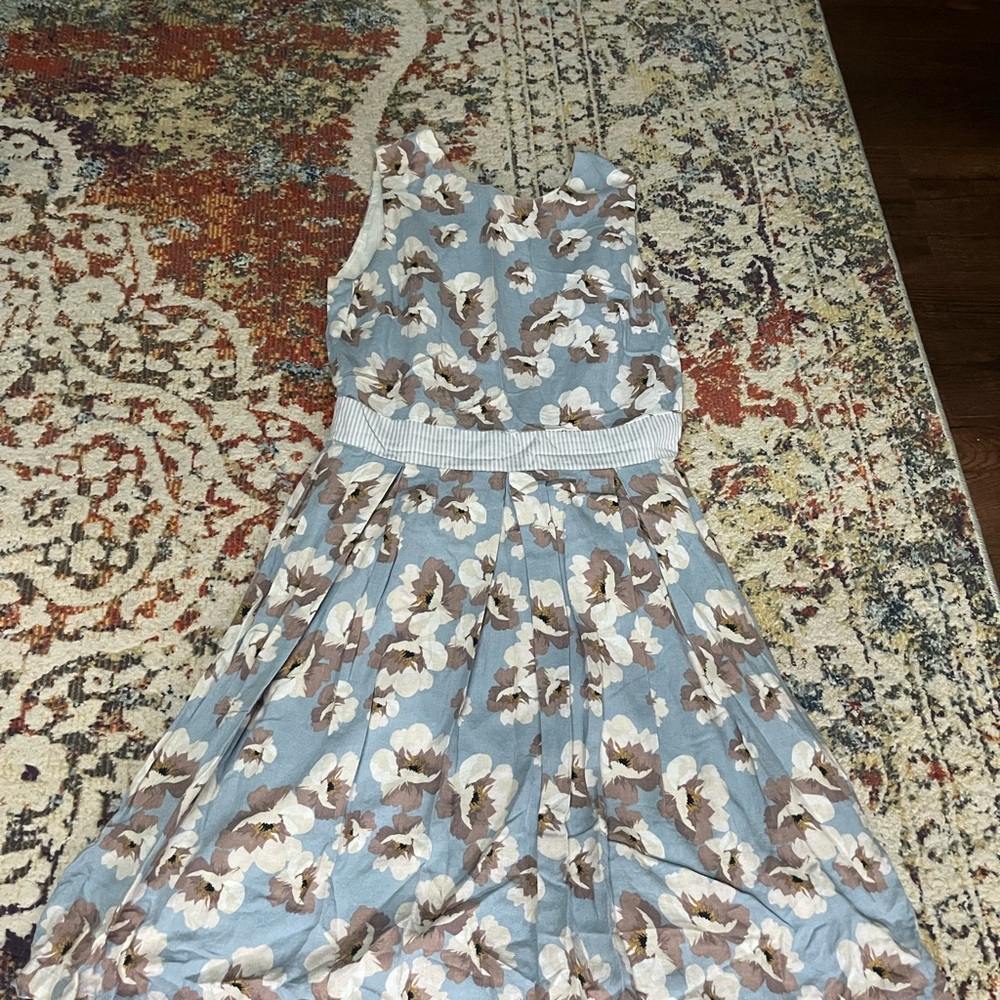 Floral Sleeveless Dress with Belt